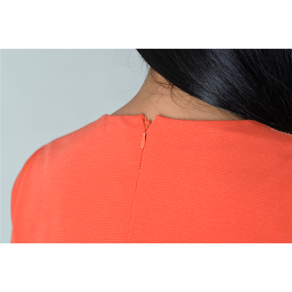 SY005漏空烫钻连衣裙细节图