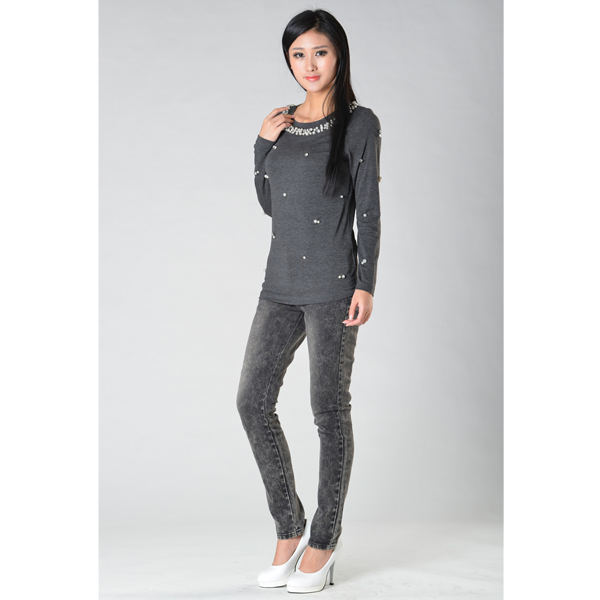 SY011针织长袖订珠上衣侧面效果 SY011针织长袖订珠上衣侧面效果