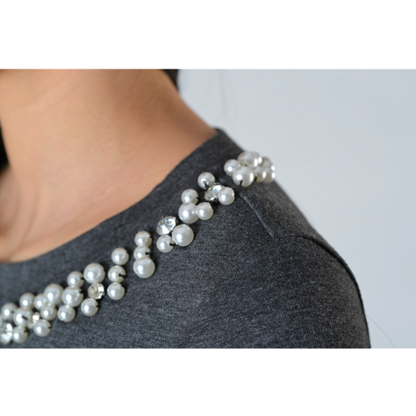 SY011针织长袖订珠上衣细节图 SY011针织长袖订珠上衣细节图