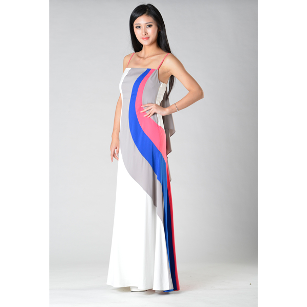 SY017四色吊带连衣裙侧面效果